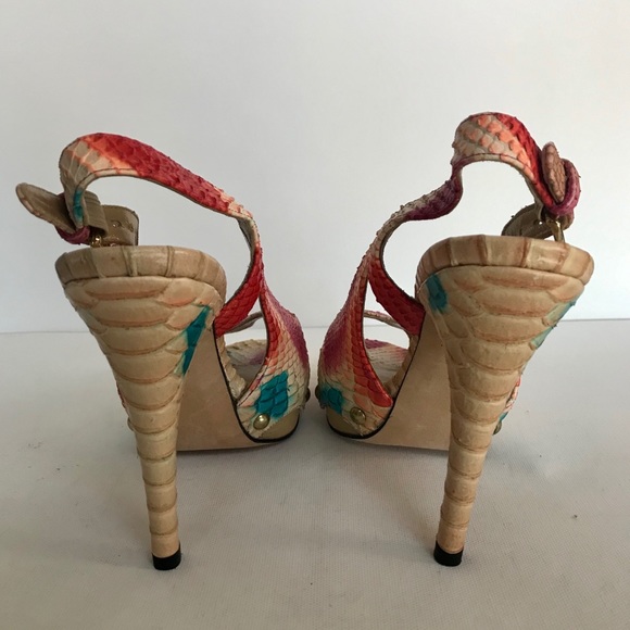 Authentic Stuart Weitzman snakeskin shoes - Picture 4 of 6